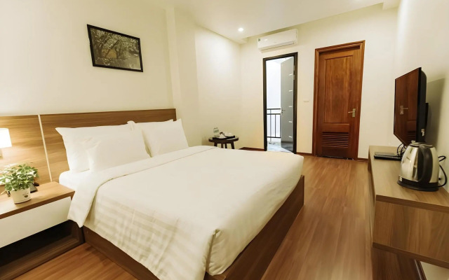 Paragon House & Residence