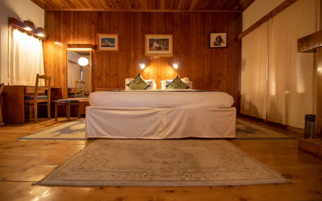 Hotel  Negis Mayflower