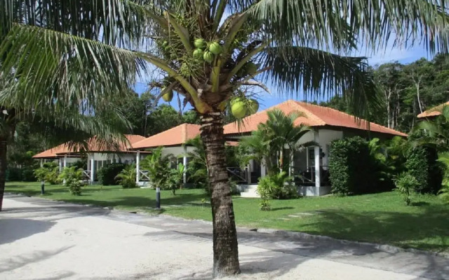 Saracen Bay Resort