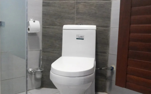 Pent House Inn Namugongo