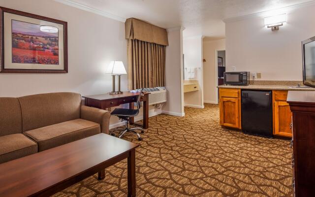 Best Western Salinas Monterey Hotel