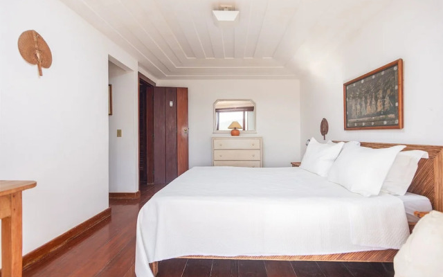 Bz81 Pé na areia na Praia da Ferradura