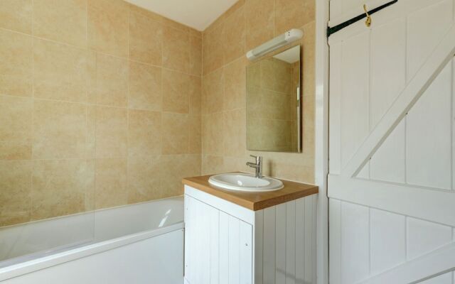 Calm Holiday Home in Broadstairs Kent with BBQ