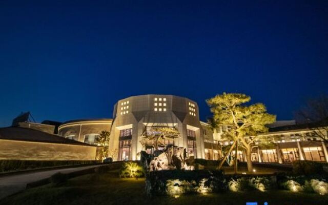 Jing Zhi Hu Holiday Hotel - Beijing