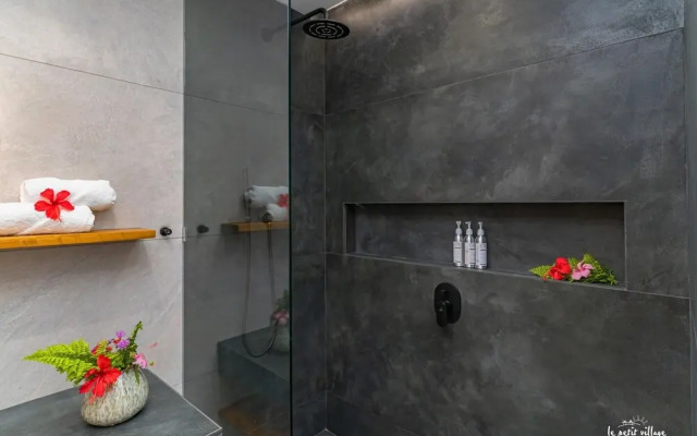 Le Petit Village Hotel & Spa