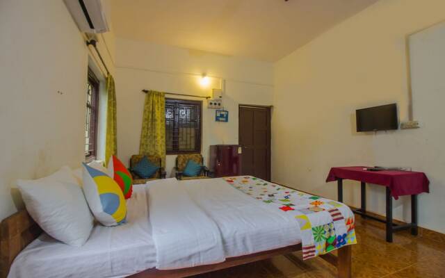 OYO 16070 Home Decent Studio Anjuna