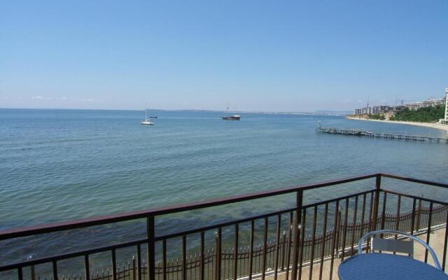 Messambria Fort Beach