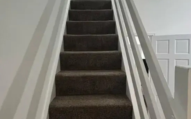 2-bed - Sleeps 6 - Free Parking