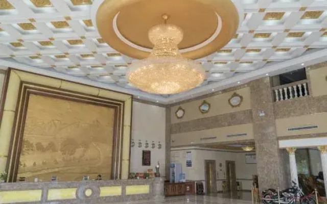 Oriental Crown Holiday Hotel