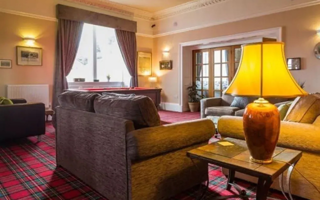 Corrie Hotel