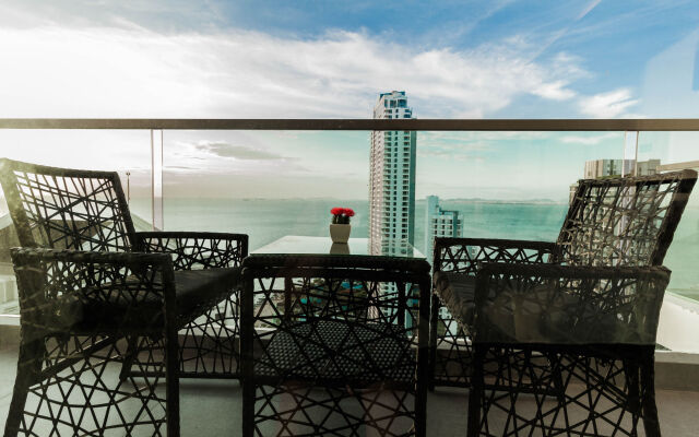Wongamat Tower by Pattaya Sunny Rentals