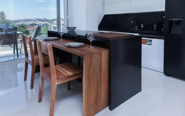 Marousi 2 Bd Luxury Living w Shared Pool