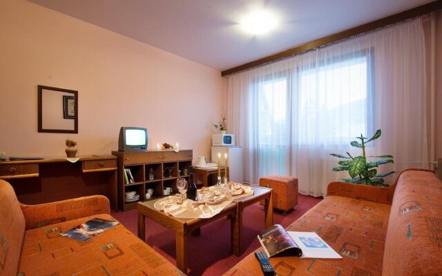Hotel SOREA ĽUBOVŇA