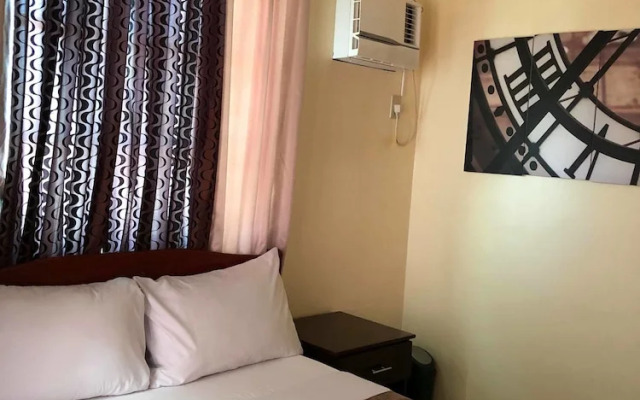 S-E Hotel and Residence
