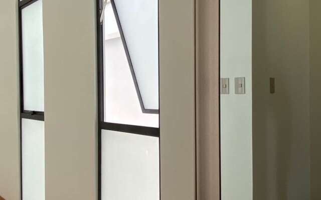 Awesome 3BR With Balcony in Miraflores