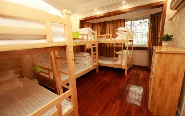 Chengdu Long Time No See Hostel