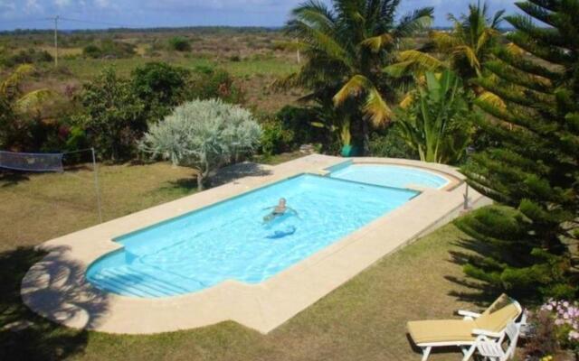 Villa With 7 Bedrooms in Trou D'eau Douce, Flacq, With Wonderful sea View, Private Pool, Enclosed Garden