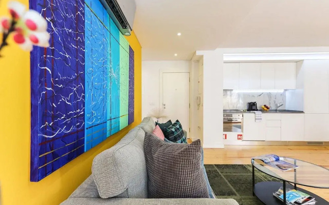 JOIVY Spacious & elegant 1-bed flat, moments from Avenida station