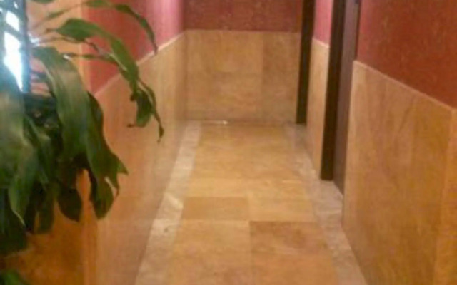 Hometel Suites