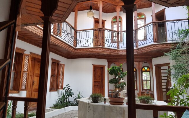 Room Kite Mansion