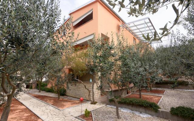 Studio Apartment Maslina