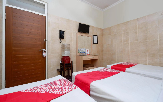 OYO 1843 Cahya Nirwana