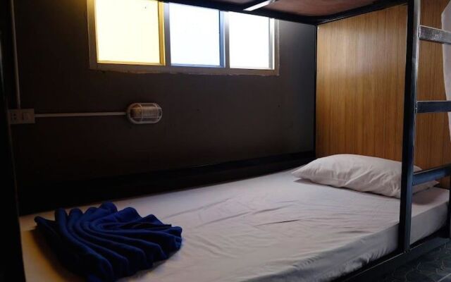 Took Took Hostel - Adults Only