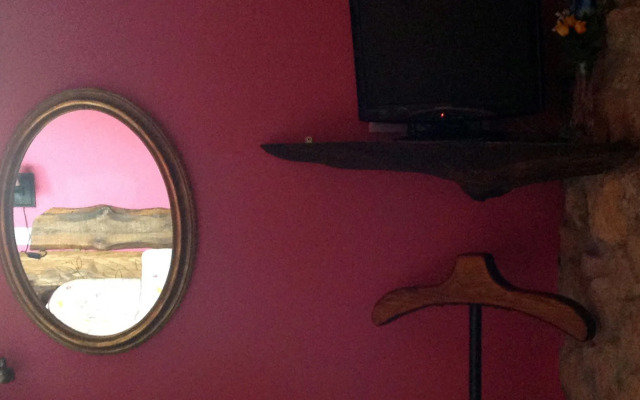 Posada Rural El Trenti de Corona