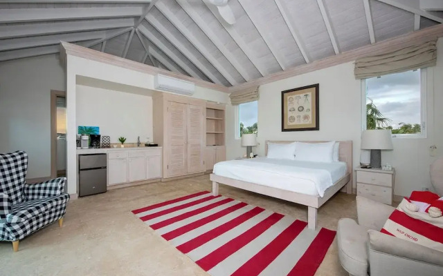 Wild Orchid Hideaway: Lux Beachfront Sanctuary