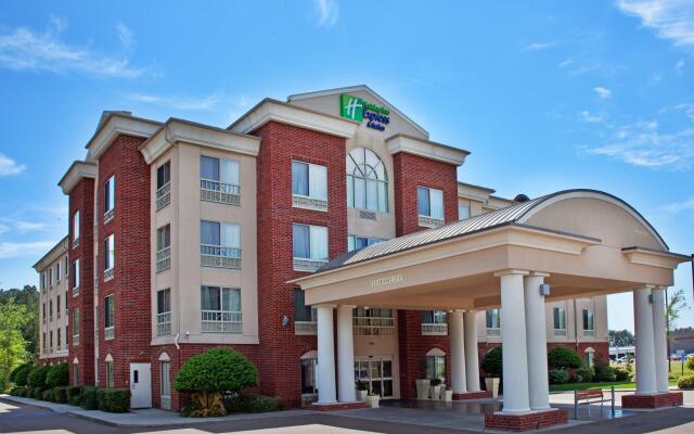 Holiday Inn Express & Suites W. Monroe, an IHG Hotel