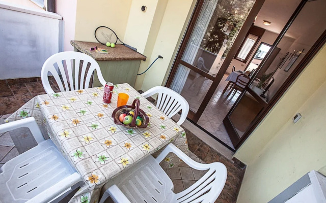 Seaside Happiness Flat and Shared Pool in Rosolina