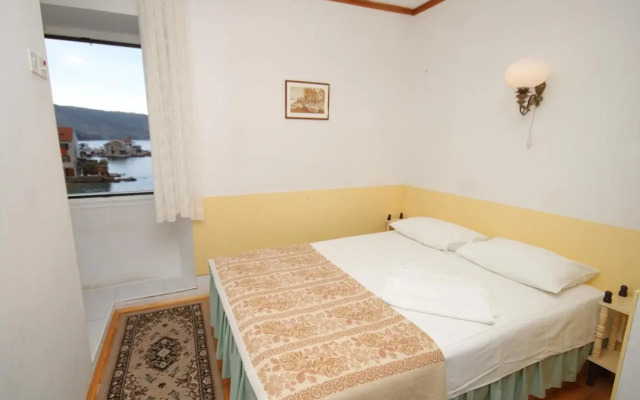 Apartments and rooms by the sea Komiza, Vis - 2431