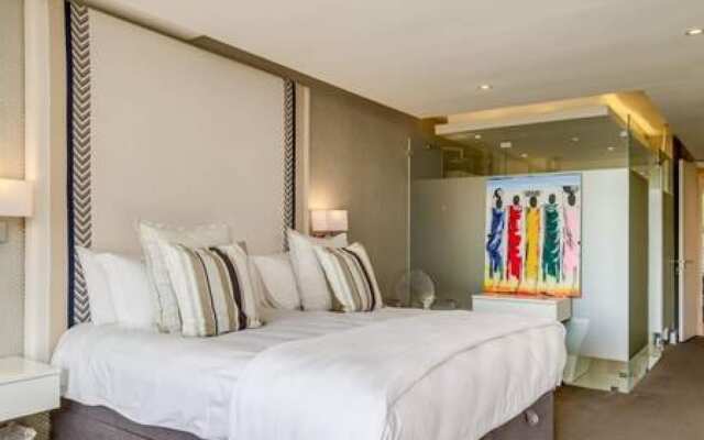 Elegant Apartment at the Waterclub Amani Views