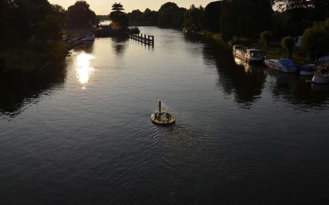 The Runnymede on Thames
