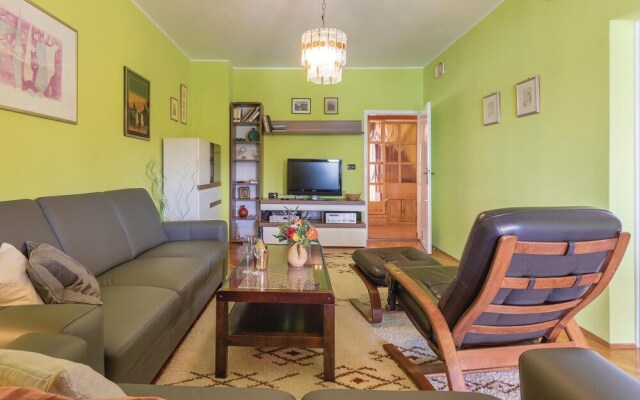 Stunning Home in Pula With Wifi and 2 Bedrooms