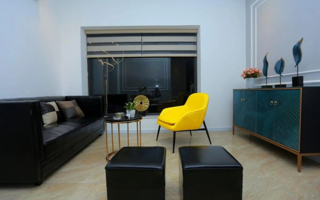 Vyhouse Hanoi Hotel