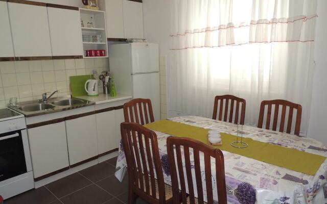 Apartment Nikolina