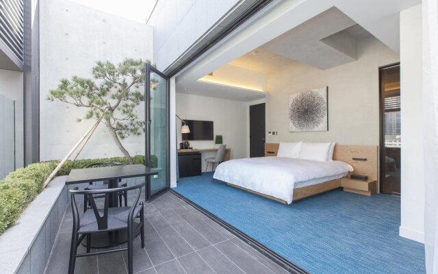 STAY B Hotel Myeongdong