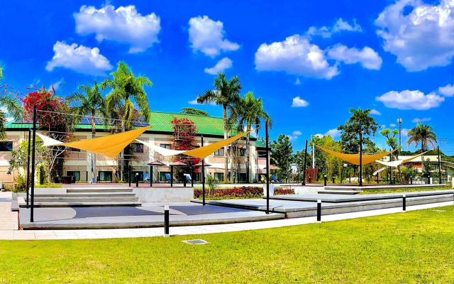 Luisita Central Park Hotel