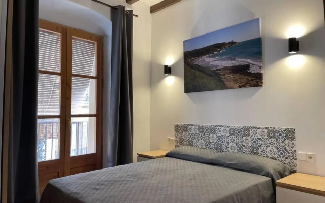 Casa Ferrers piso 2 Piso reformado en el casco antiguo de Tarragona - Hotel in Tarragona - Photo 3