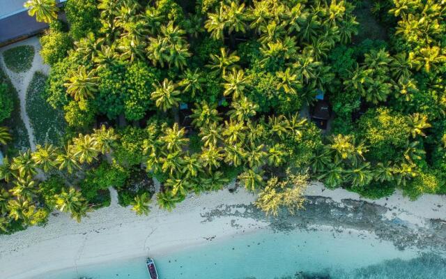 Barefoot Manta Island Resort and Marine Sanctuary