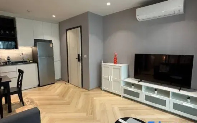 Title Legendary suite pool view E301