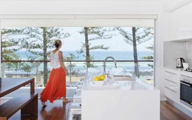 Bujerum Apartments on Burleigh