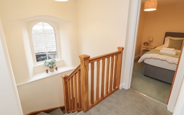 1 Brookside