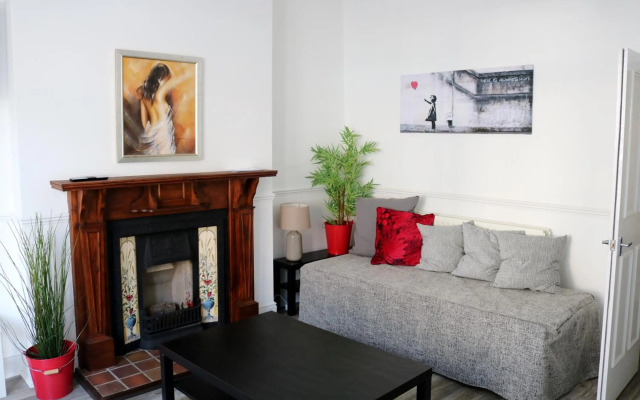3 Fitzhamon Embankment APARTMENTS