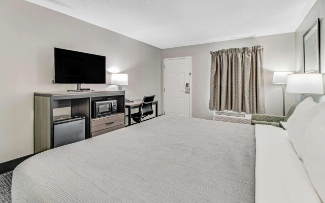 Quality Inn White House