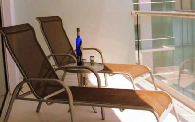 Peninsula 18-B Torre 2