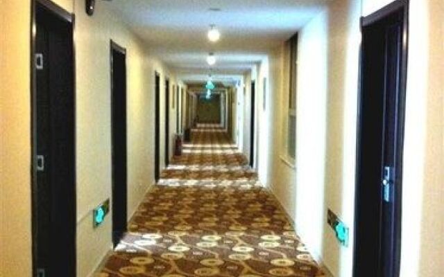 Super 8 Hotel