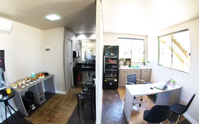 Innbox - Praia Do Rosa - Hostel