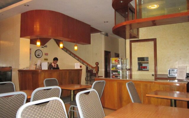 Victoria Suites